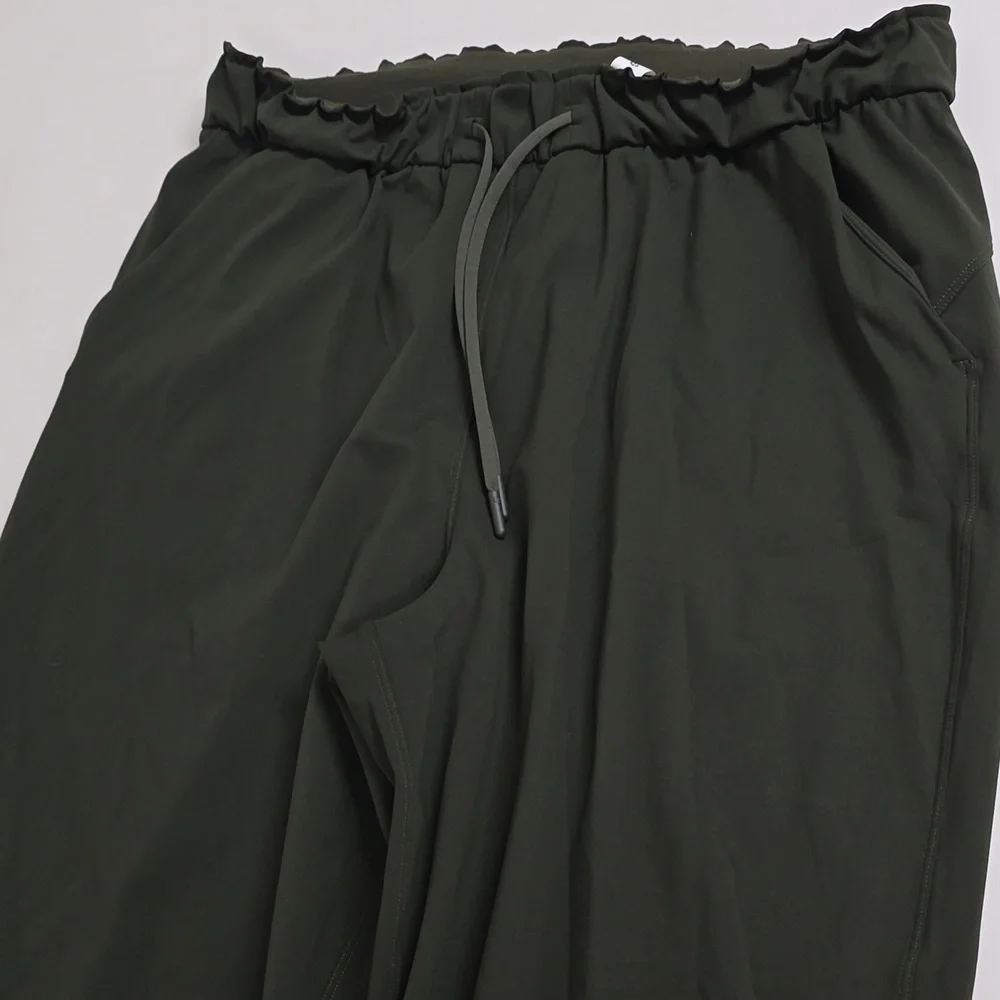 Lululemon Stretch High-Rise JoggerDark Olive